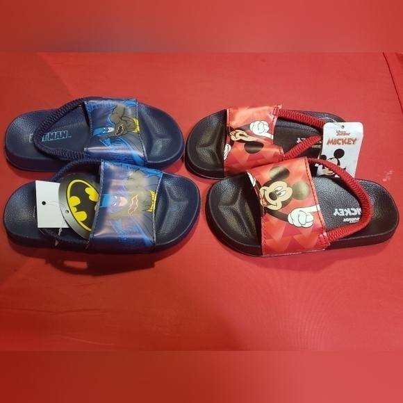 blue batman and red mickey flip flops set size M(7/8) - Picture 3 of 10